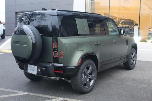 2026 Land Rover Defender P400 X-Dynamic SE