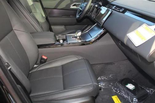 2026 Land Rover Range Rover Velar P250 SE R-Dynamic