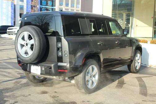 2026 Land Rover Defender P400 X-Dynamic SE