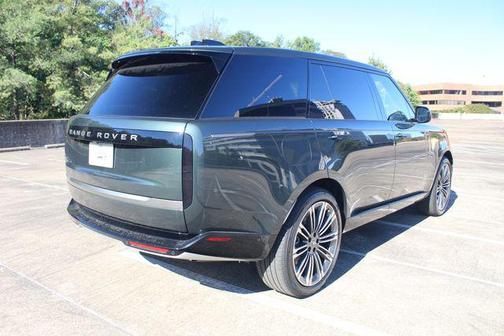 2025 Land Rover Range Rover P530 SE 7 Seat