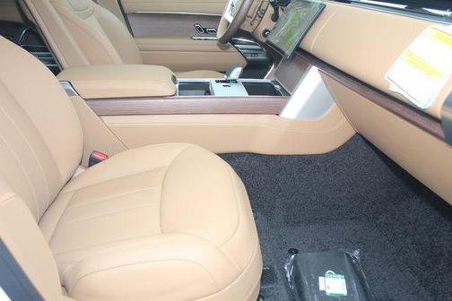 2025 Land Rover Range Rover P530 Autobiography