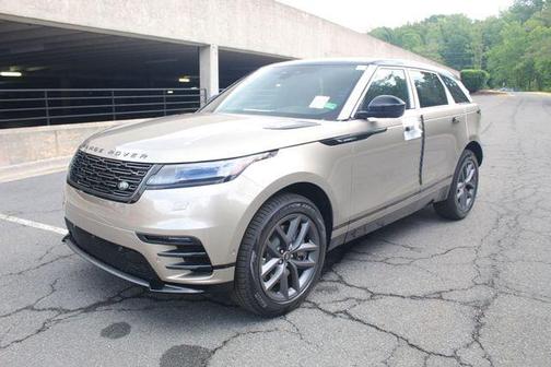 2026 Land Rover Range Rover Velar P250 SE R-Dynamic