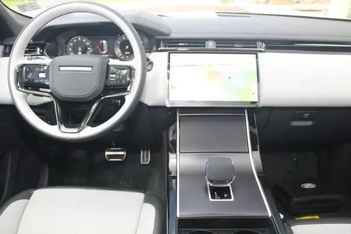 2026 Land Rover Range Rover Velar P250 SE R-Dynamic