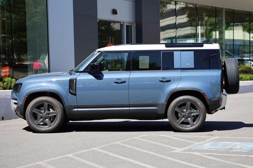 Tasman Blue Metallic 2022 Land Rover Defender 110 SE