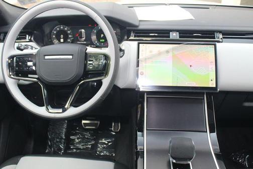2026 Land Rover Range Rover Velar P250 SE R-Dynamic