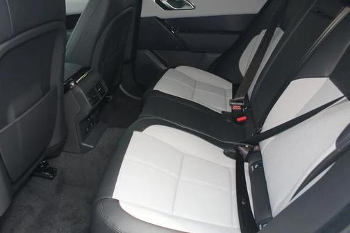 2026 Land Rover Range Rover Velar P250 SE R-Dynamic