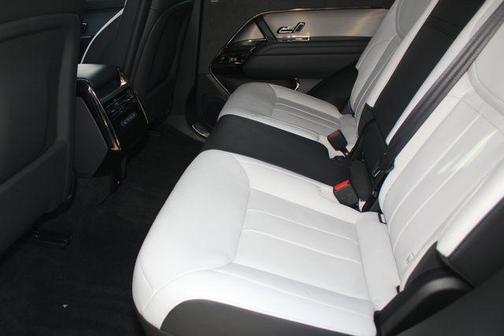 2023 Land Rover Range Rover Sport SE