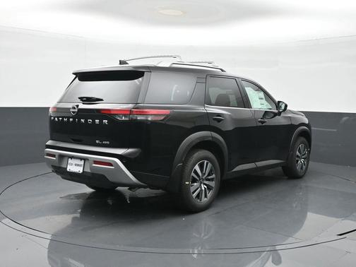 2025 Nissan Pathfinder SL 4WD