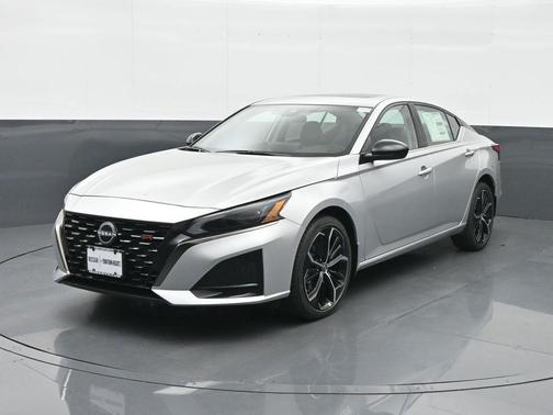 2025 Nissan Altima SR AWD