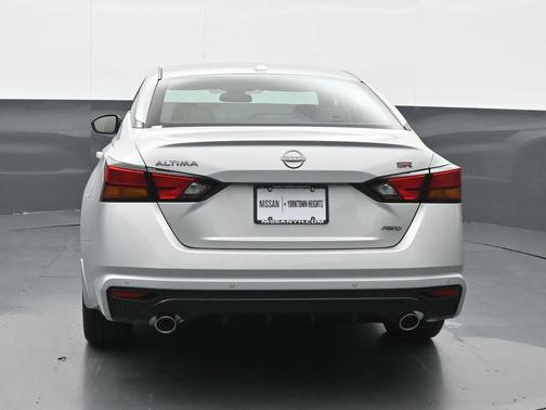 2025 Nissan Altima SR AWD
