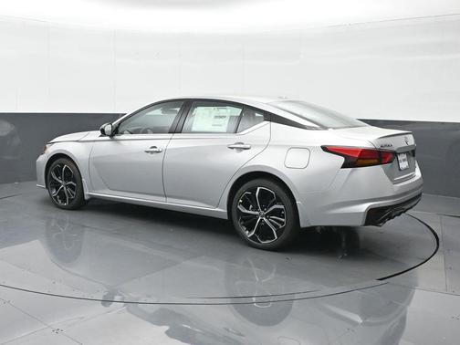 2025 Nissan Altima SR AWD