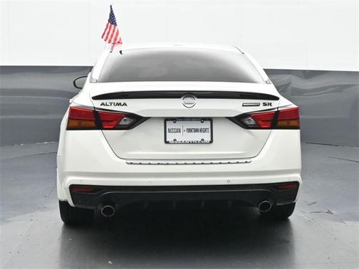 2022 Nissan Altima SR Intelligent AWD