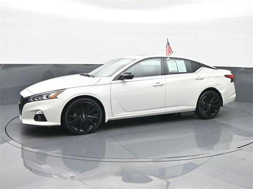 2022 Nissan Altima SR Intelligent AWD
