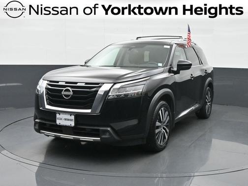 2022 Nissan Pathfinder Platinum 4WD