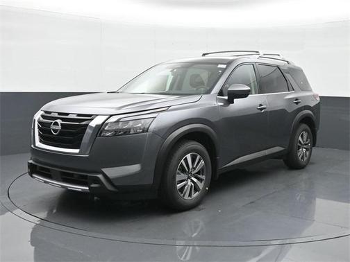 2025 Nissan Pathfinder SL 4WD