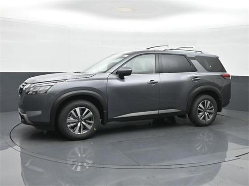 2025 Nissan Pathfinder SL 4WD