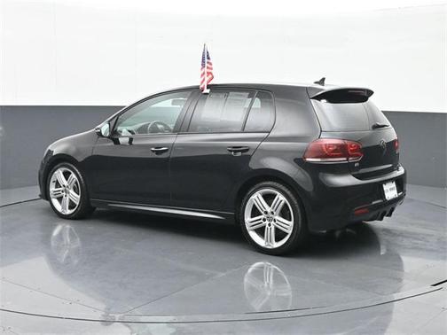 2012 Volkswagen Golf R 4-Door w/DCC & Navigation