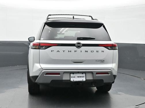 2025 Nissan Pathfinder Platinum 4WD