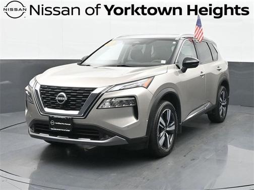 2022 Nissan Rogue SL