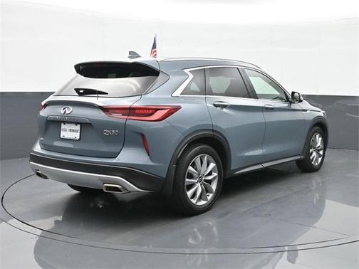 2022 INFINITI QX50 LUXE AWD