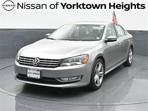 2014 Volkswagen Passat 1.8T Auto SEL Premium