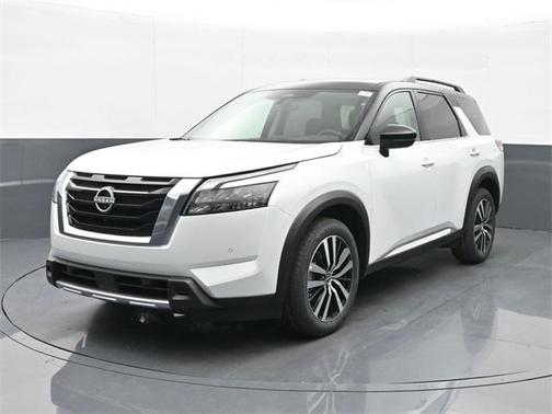 2025 Nissan Pathfinder Platinum 4WD
