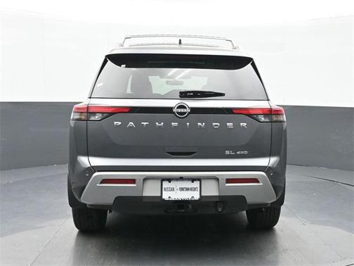 2025 Nissan Pathfinder SL 4WD
