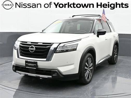 2022 Nissan Pathfinder Platinum 4WD