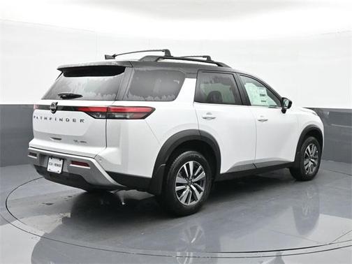 2025 Nissan Pathfinder SL 4WD