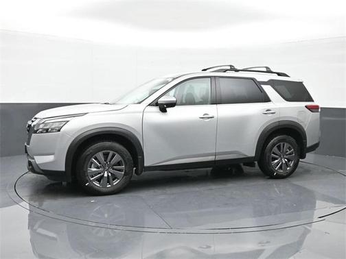 2025 Nissan Pathfinder SV 4WD