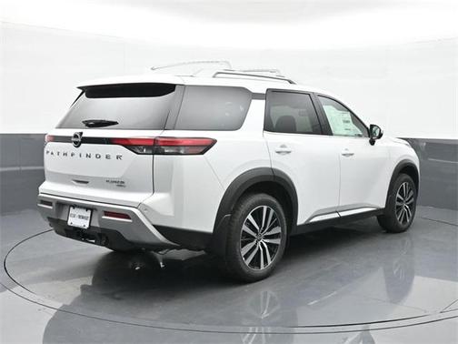 2025 Nissan Pathfinder Platinum 4WD