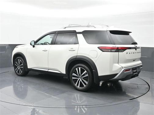 2023 Nissan Pathfinder Platinum 4WD