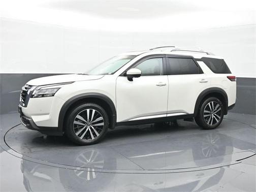 2023 Nissan Pathfinder Platinum 4WD