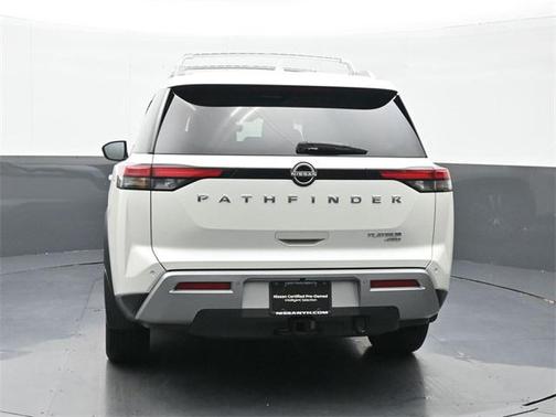 2023 Nissan Pathfinder Platinum 4WD