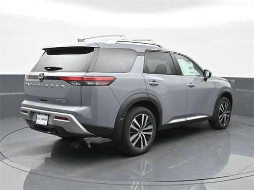 2025 Nissan Pathfinder Platinum 4WD