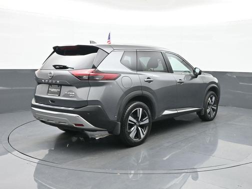 2022 Nissan Rogue Platinum