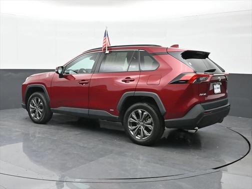 2022 Toyota RAV4 Hybrid XLE Premium