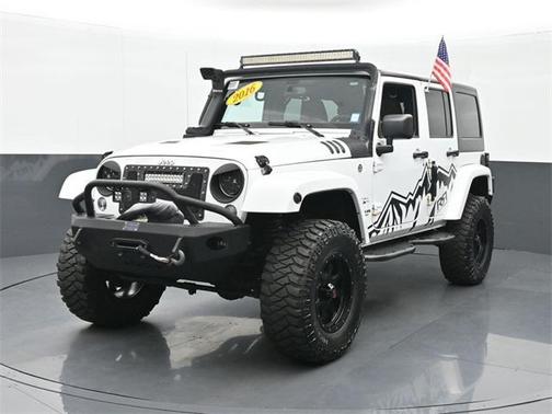 2016 Jeep Wrangler Unlimited Sahara