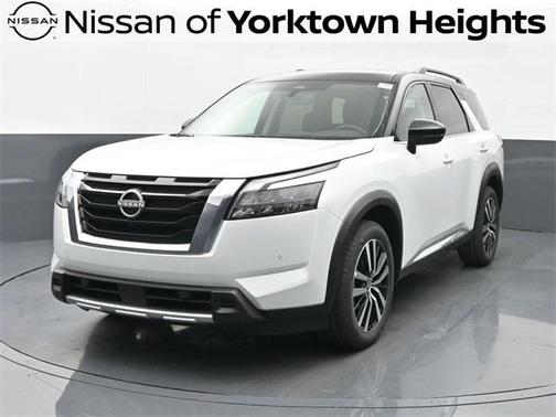 2025 Nissan Pathfinder Platinum 4WD