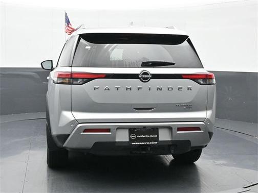 2023 Nissan Pathfinder Platinum 4WD