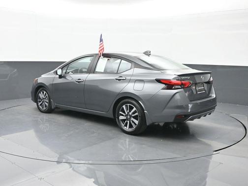 2021 Nissan Versa 1.6 SV