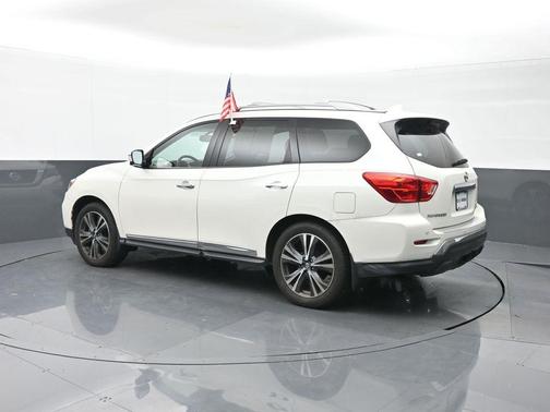 2019 Nissan Pathfinder Platinum