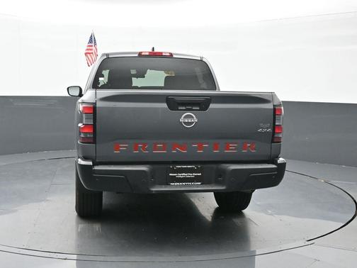 2023 Nissan Frontier S