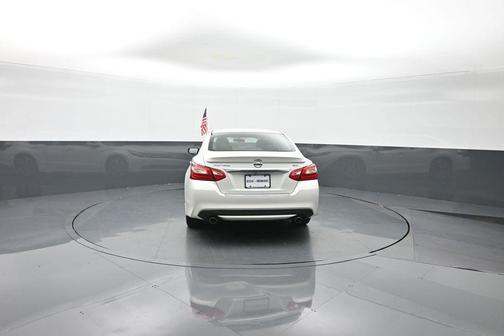 2016 Nissan Altima 2.5 SR