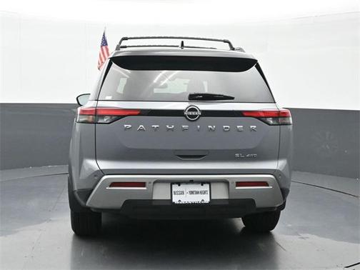 2022 Nissan Pathfinder SL 4WD