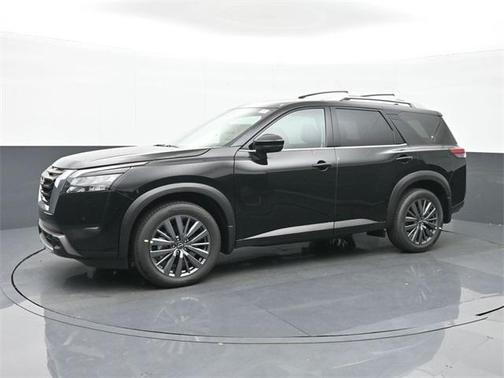 2025 Nissan Pathfinder SL 4WD