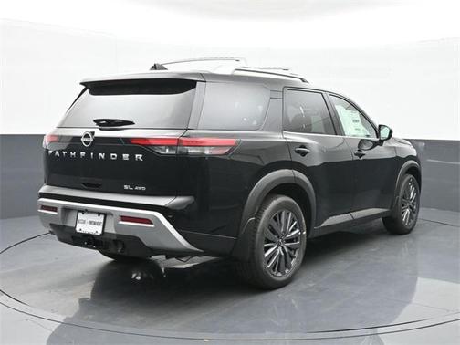 2025 Nissan Pathfinder SL 4WD