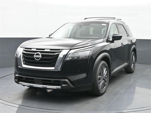 2025 Nissan Pathfinder SL 4WD