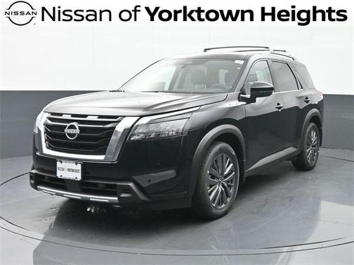 2025 Nissan Pathfinder SL 4WD