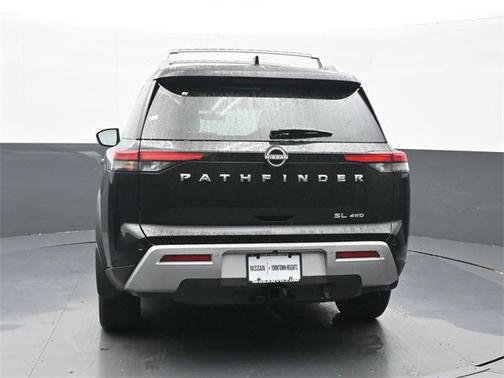 2025 Nissan Pathfinder SL 4WD